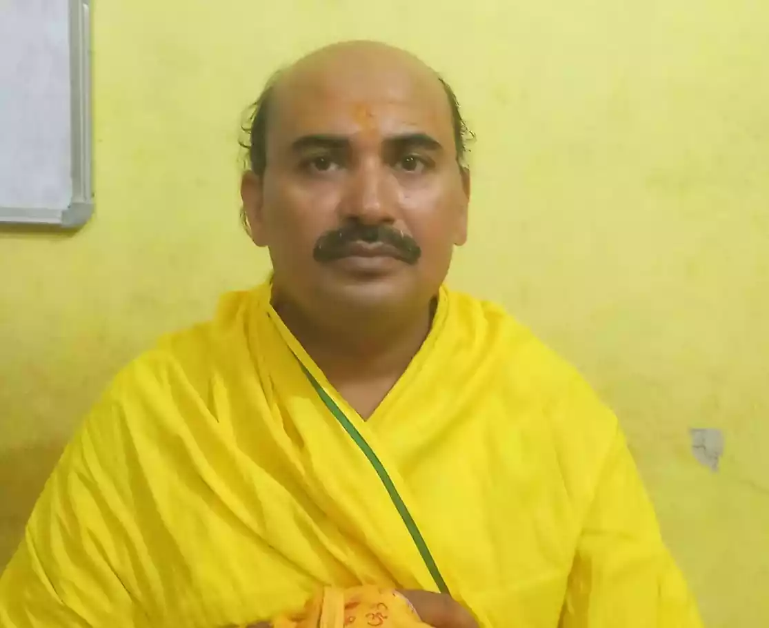  MUKESH KUMAR DWIVEDI 